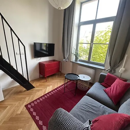 M Loft2 - Center With Gated Free Parking Apartment