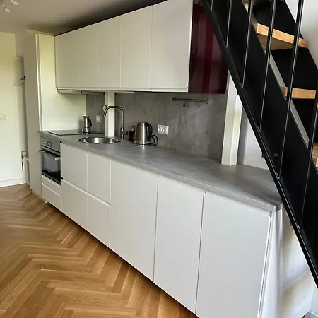 M Loft2 - Center With Gated Free Parking Apartment