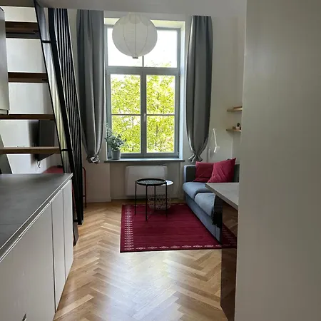 Apartment M Loft2 - Center With Gated Free Parking *