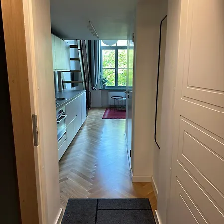 M Loft2 - Center With Gated Free Parking Apartment *