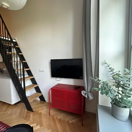 M Loft2 - Center With Gated Free Parking Apartment *