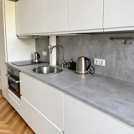 Apartment M Loft2 - Center With Gated Free Parking